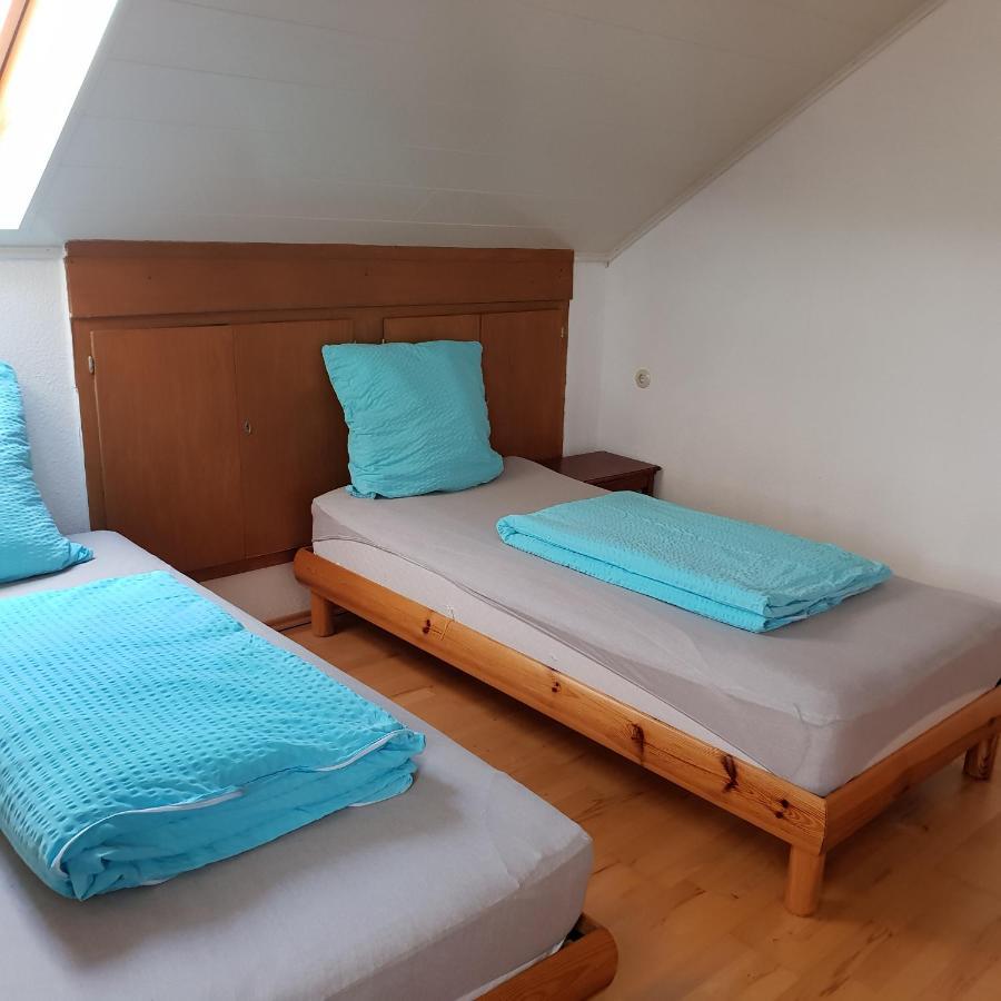 Ferienhaus Rhoenspass Mosbach  Exterior foto